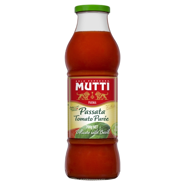 Mutti Passata Tomato Puree With Basil 700g