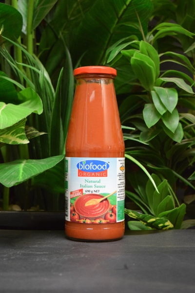 BioFood Organic Tomato Puree 690g